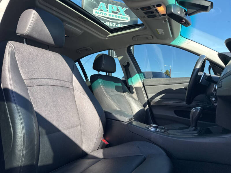 2011 BMW 3 Series 335i