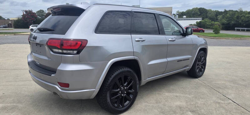 2018 Jeep Grand Cherokee Altitude