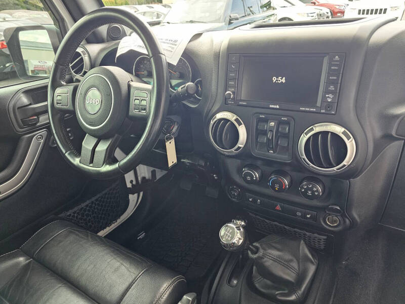 2012 Jeep Wrangler Unlimited Sahara