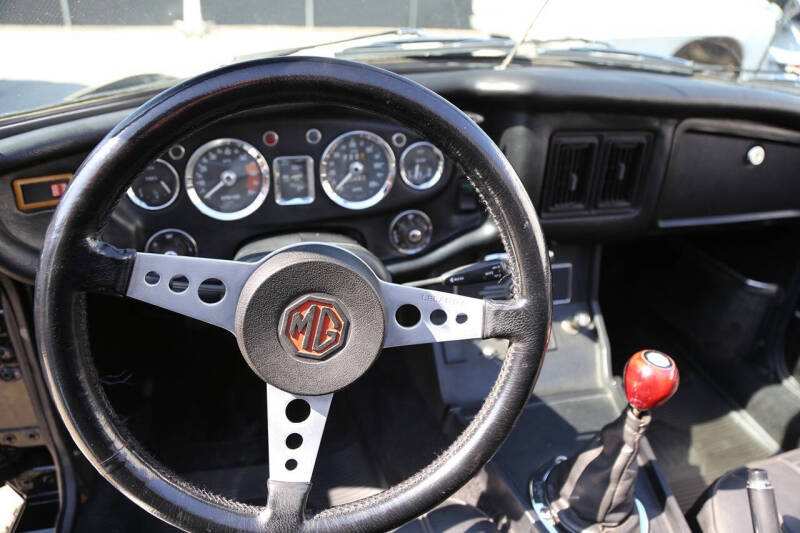 1973 MG B