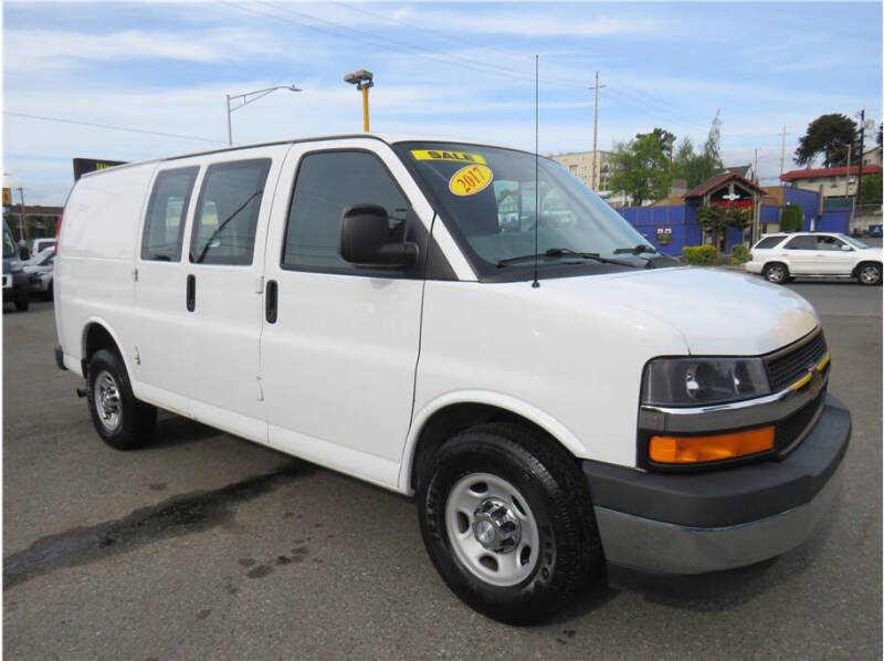 2017 Chevrolet Express 2500