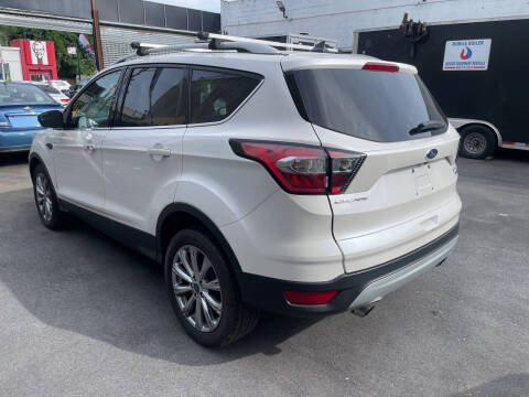 2018 Ford Escape Titanium
