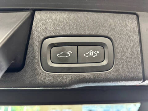 2019 Volvo XC60 T5 Momentum