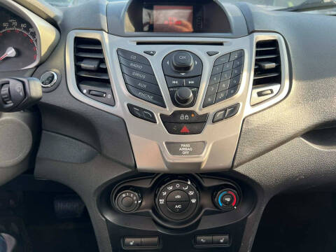 2013 Ford Fiesta Titanium