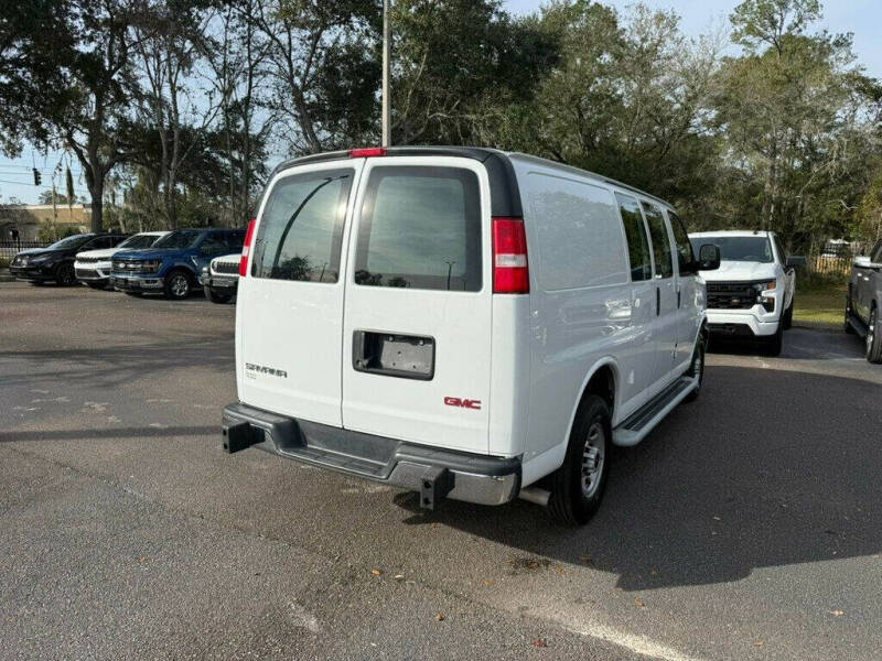 2024 GMC Savana 2500