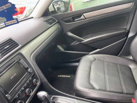 2015 Volkswagen Passat 1.8T Limited Edition