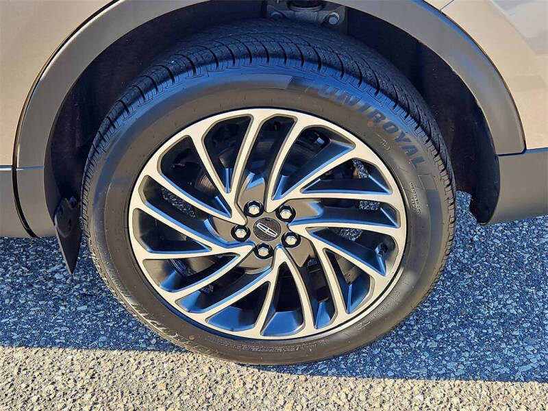 2020 Lincoln Nautilus Reserve