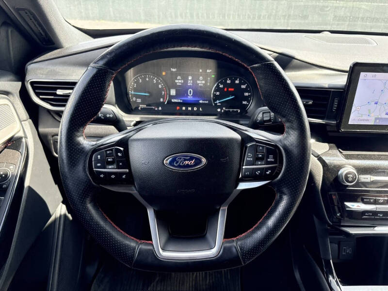 2022 Ford Explorer ST-Line