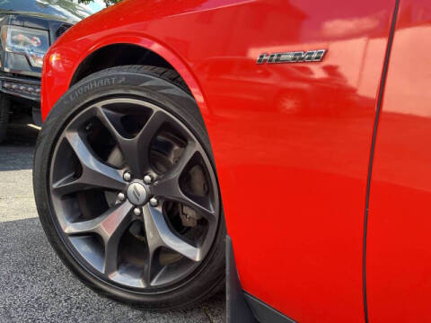 2017 Dodge Challenger R/T Plus