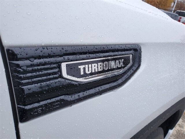 2025 GMC Sierra 1500 Elevation Standard