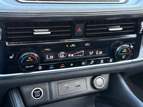2021 Nissan Rogue SL