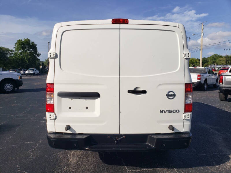 2016 Nissan NV 1500 S