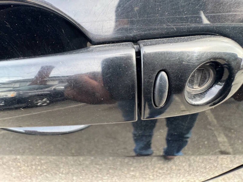 2009 Nissan Versa 1.8 S