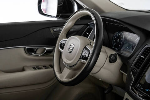 2020 Volvo XC90 T5 Momentum