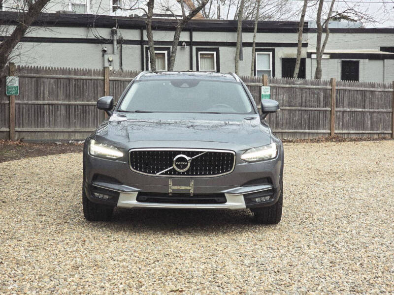 2018 Volvo V90 Cross Country T6