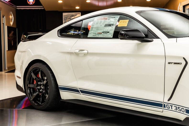 2020 Ford Mustang