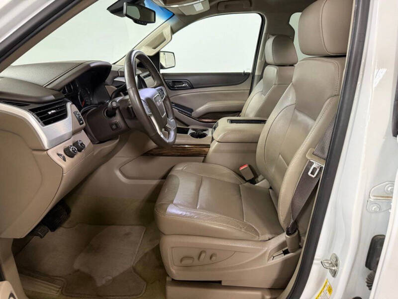 2017 GMC Yukon XL SLT
