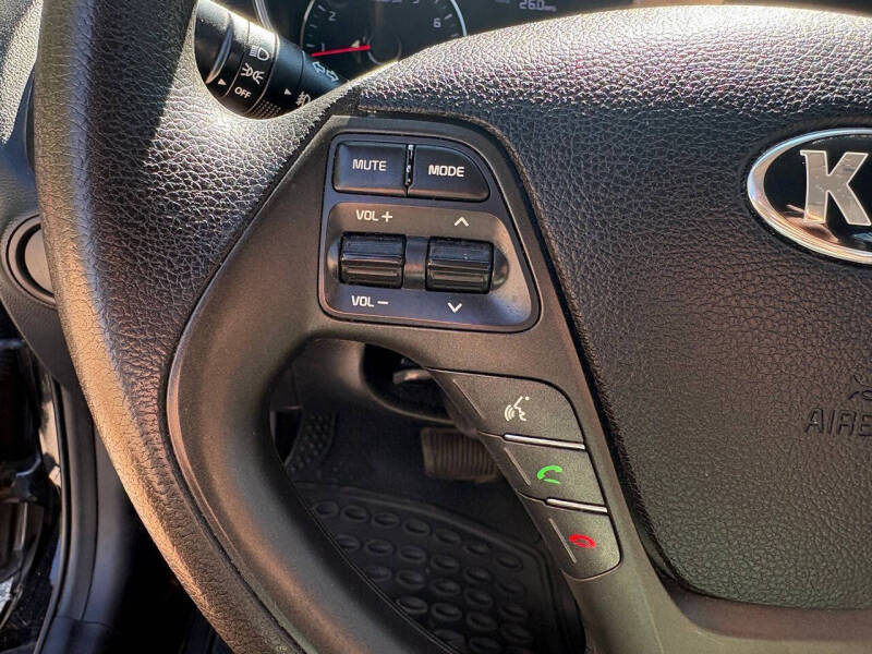 2016 Kia Forte5 LX