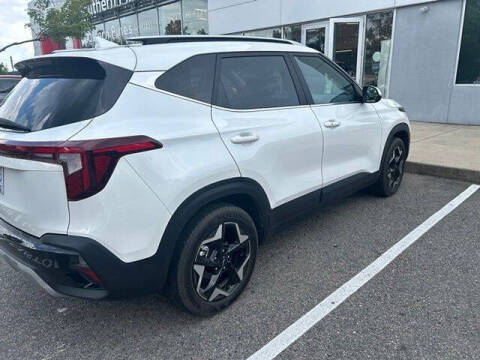 2025 Kia Seltos EX