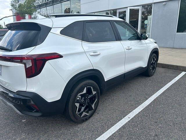 2025 Kia Seltos EX