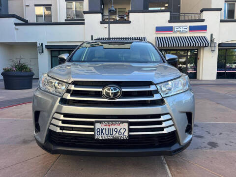 2019 Toyota Highlander LE