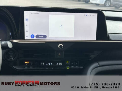 2025 Toyota Crown Signia Limited