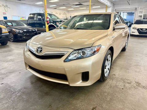 2011 Toyota Camry Hybrid for sale at I-Deal Trucks in Sacramento CA