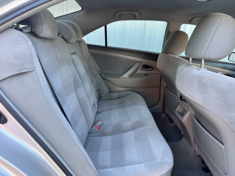 2011 Toyota Camry LE
