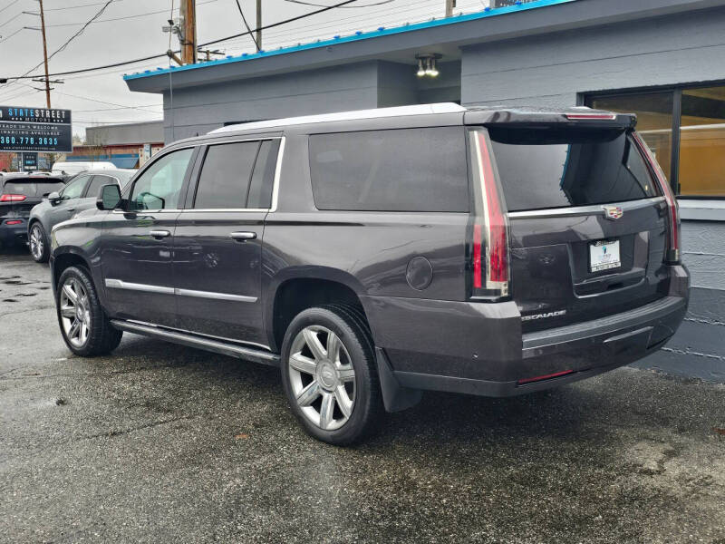 2018 Cadillac Escalade ESV Premium Luxury