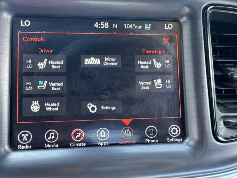 2017 Dodge Challenger SXT Plus