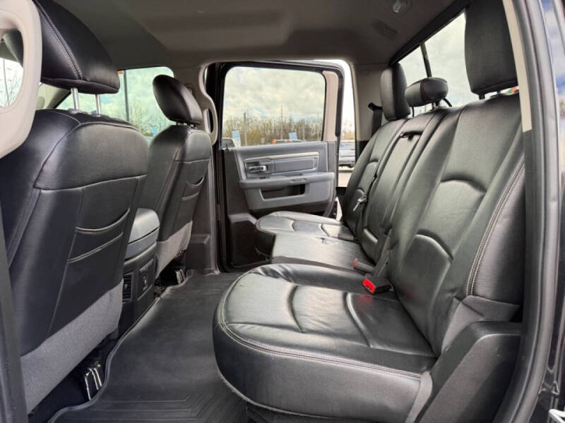 2018 RAM 1500 SLT