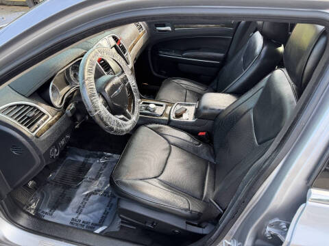 2016 Chrysler 300 C