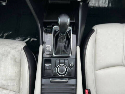 2017 Mazda MAZDA3 Grand Touring