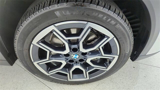 2025 BMW X2 xDrive28i