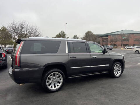 2018 Cadillac Escalade ESV Platinum
