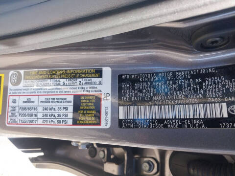 2017 Toyota Camry LE