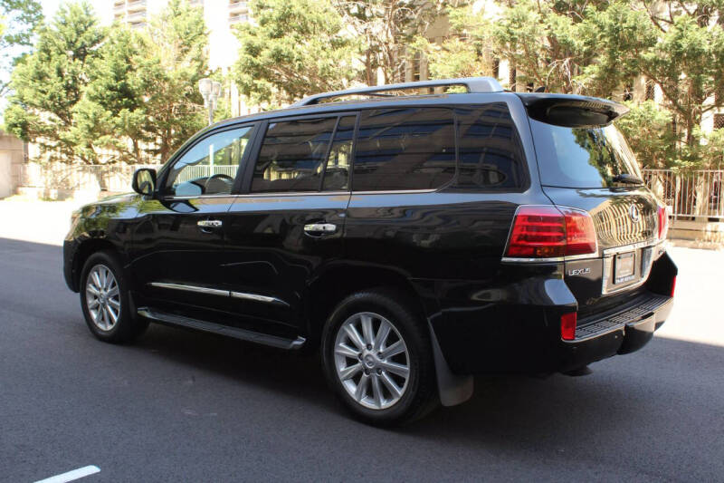2009 Lexus LX 570