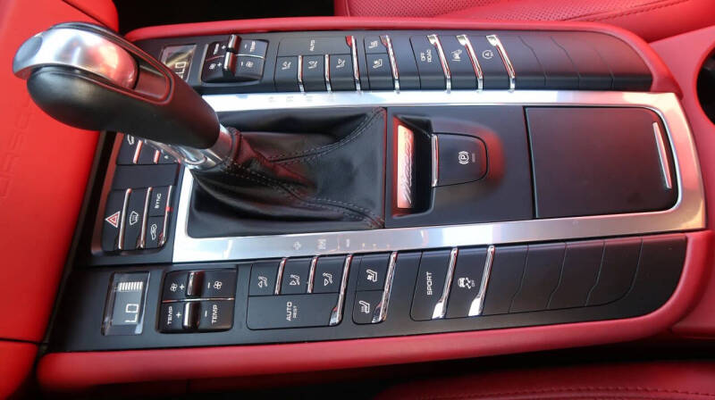 2018 Porsche Macan S