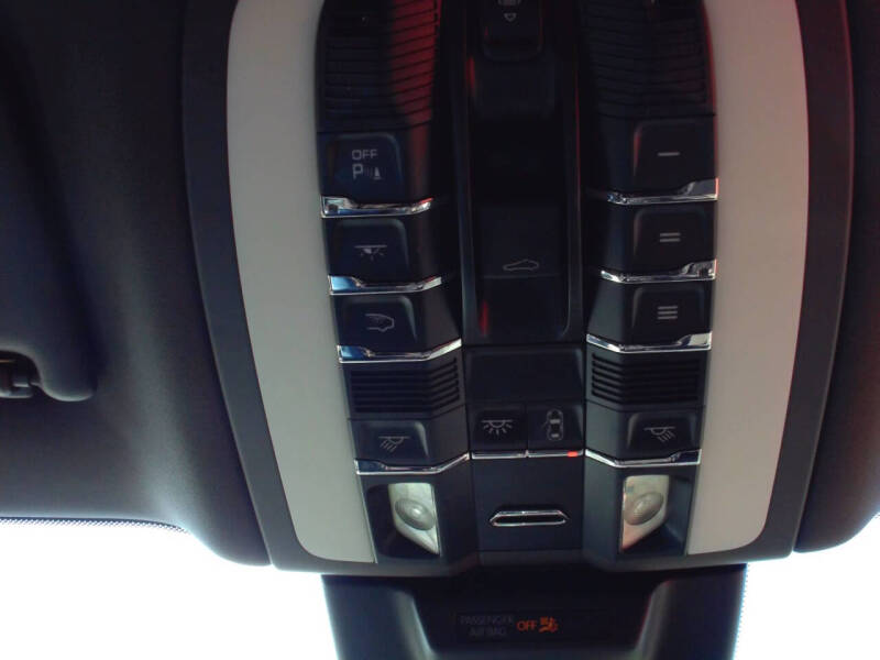 2017 Porsche Macan S