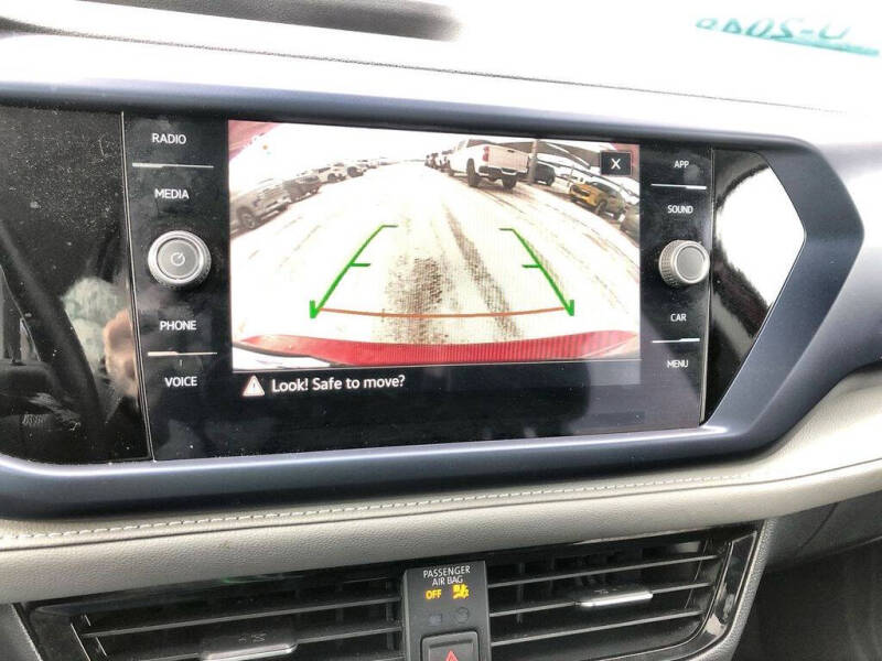 2024 Volkswagen Taos SE 4Motion