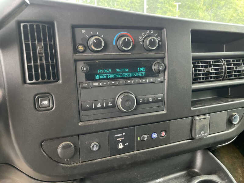 2022 Chevrolet Express 3500