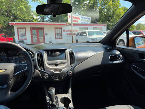 2017 Chevrolet Cruze LT Auto