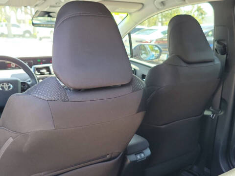 2022 Toyota Prius LE