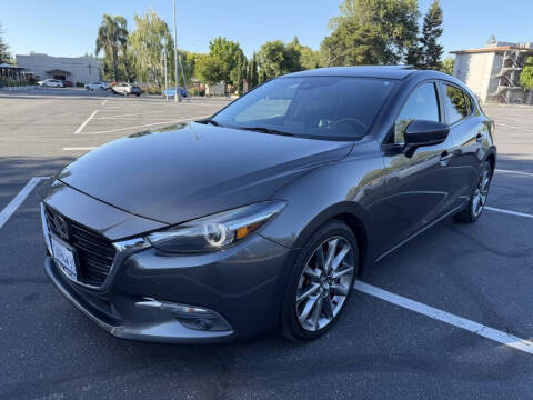 2018 Mazda MAZDA3 Grand Touring