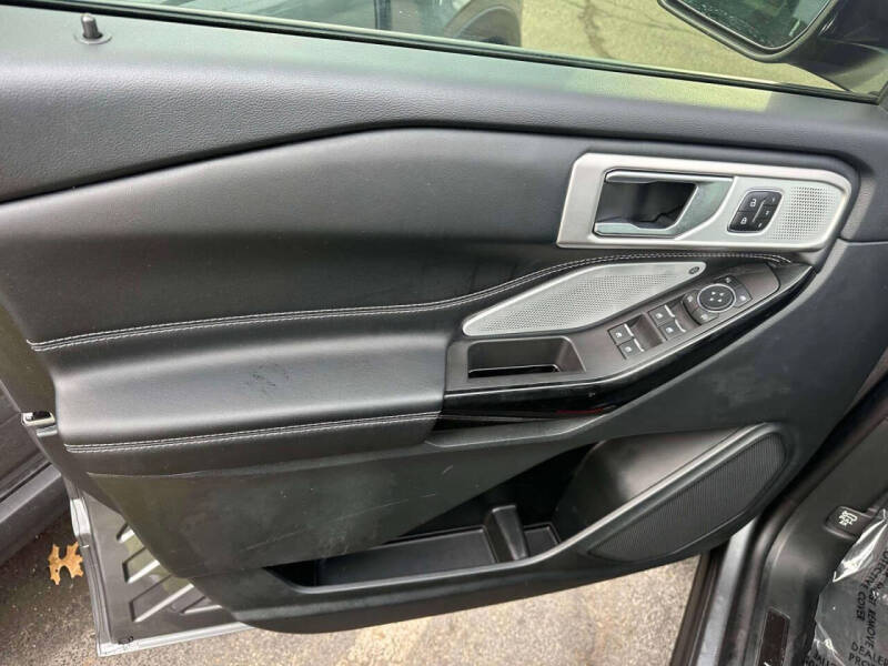 2023 Ford Explorer ST