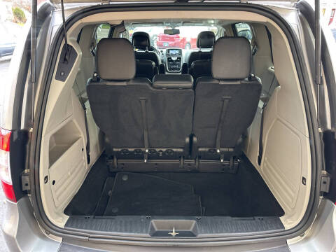 2016 Chrysler Town and Country Touring