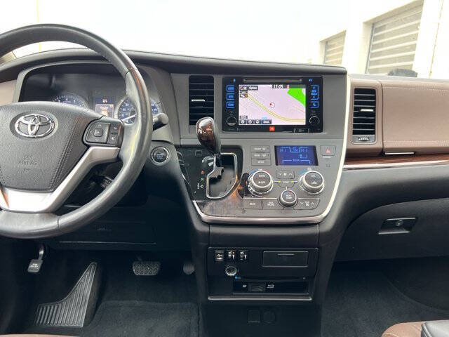 2015 Toyota Sienna