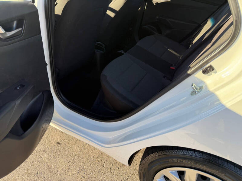 2019 Hyundai Accent SE