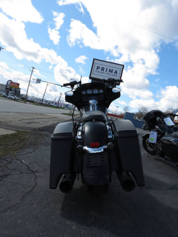 2017 Harley-Davidson Street Glide