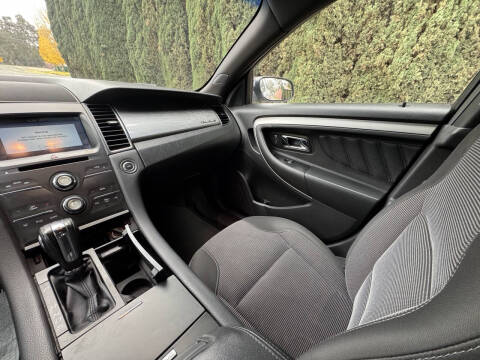 2016 Ford Taurus SEL